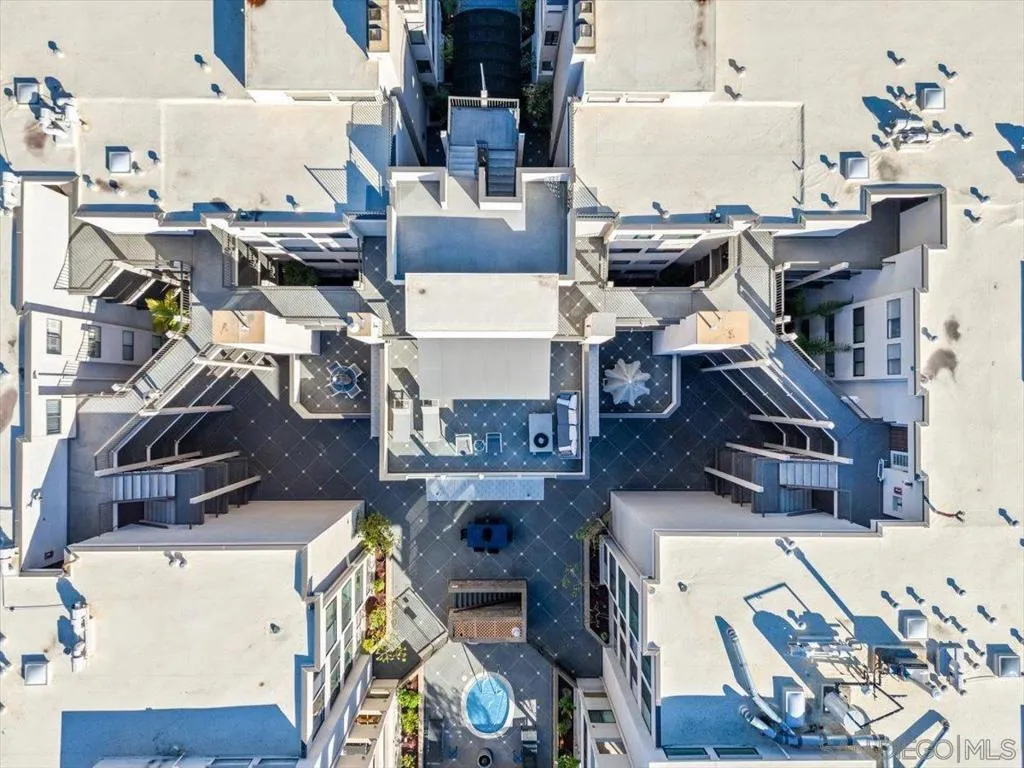 7550 Eads Ave 209, La Jolla, California 92037 home-pic-25